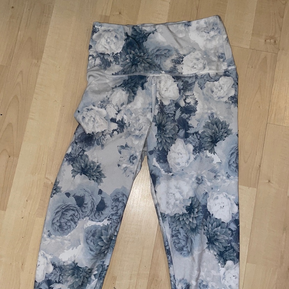 Small Floral Blue Workout Leggings